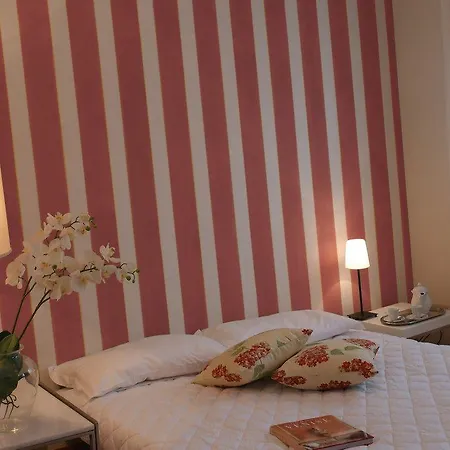 カーサ デッレ オルテンシー アパート